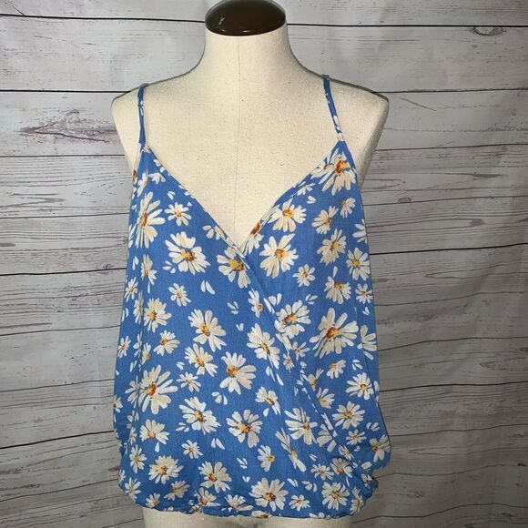 American Rag Daisy Floral sleeveless tank top - Picture 1 of 4
